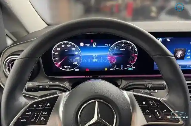 Mercedes-Benz V 250