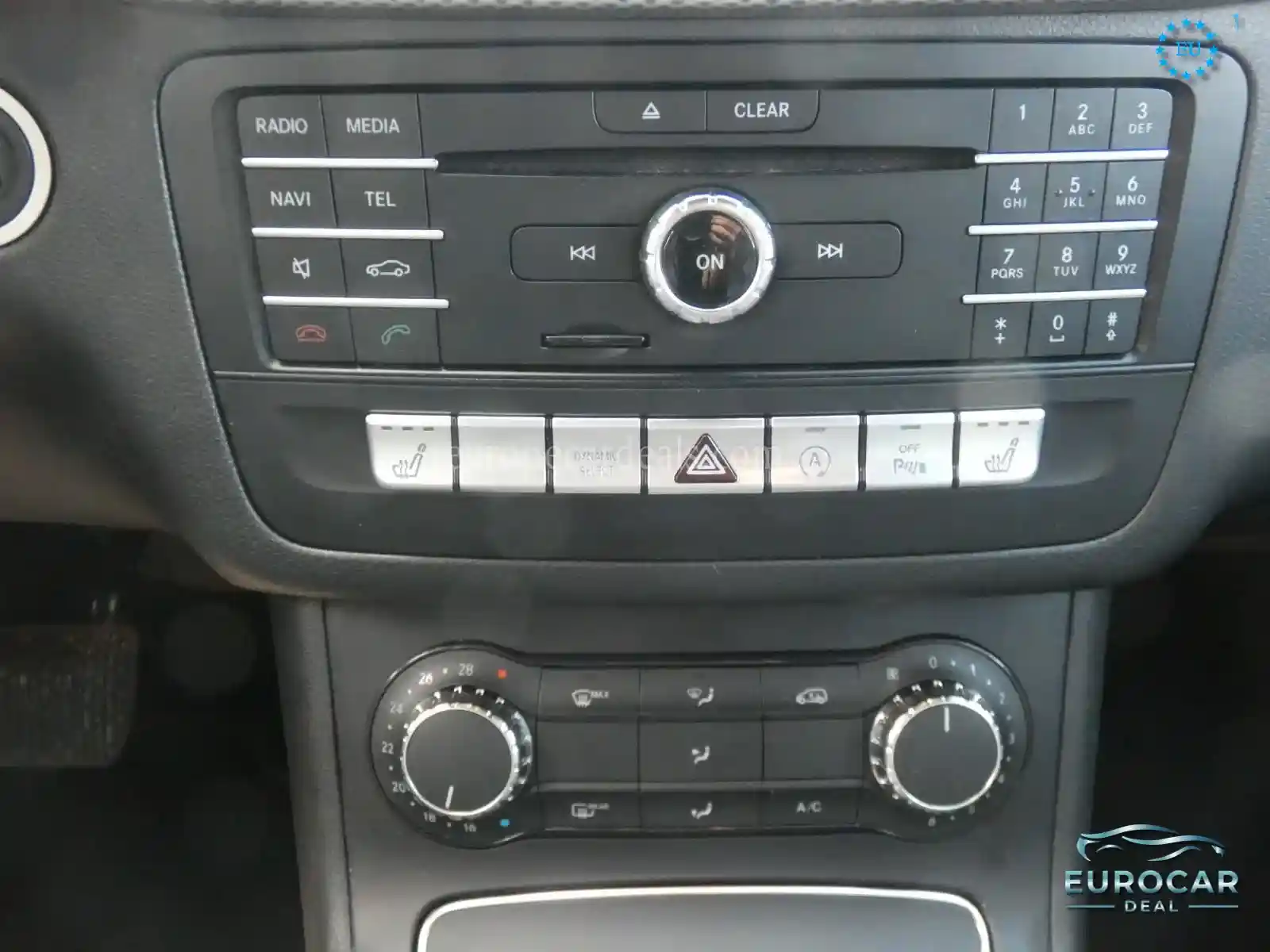 Mercedes-Benz B 180
