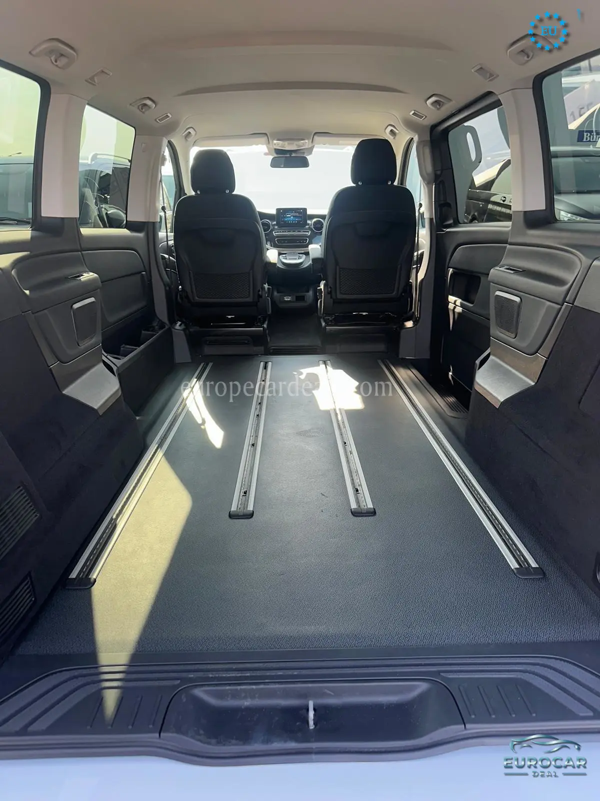 Mercedes-Benz V 220