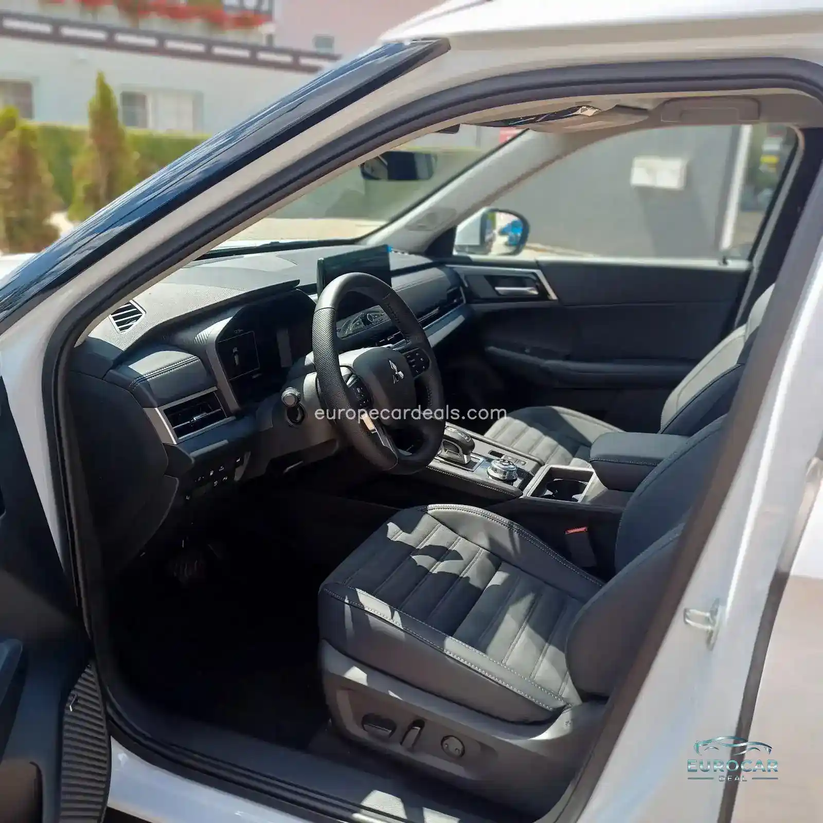 Mitsubishi Plug-in Hybrid Outlander