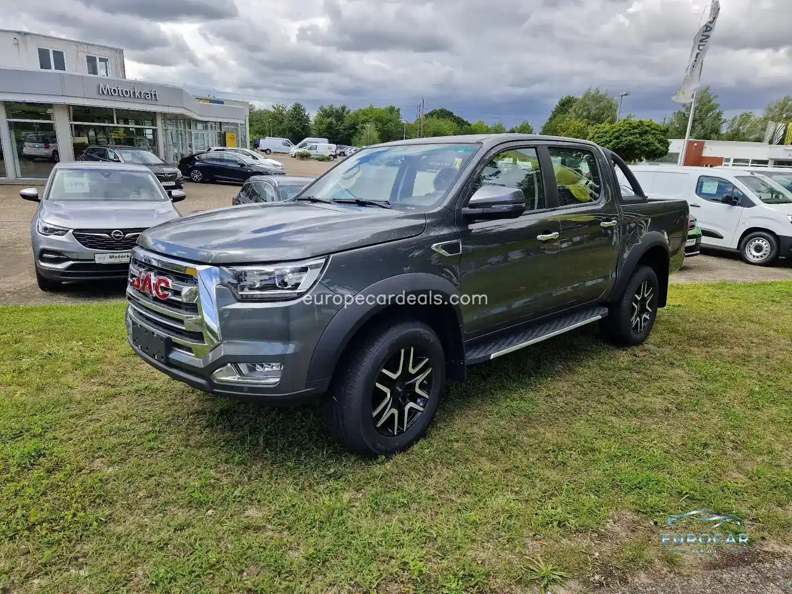 JAC 8 Pro