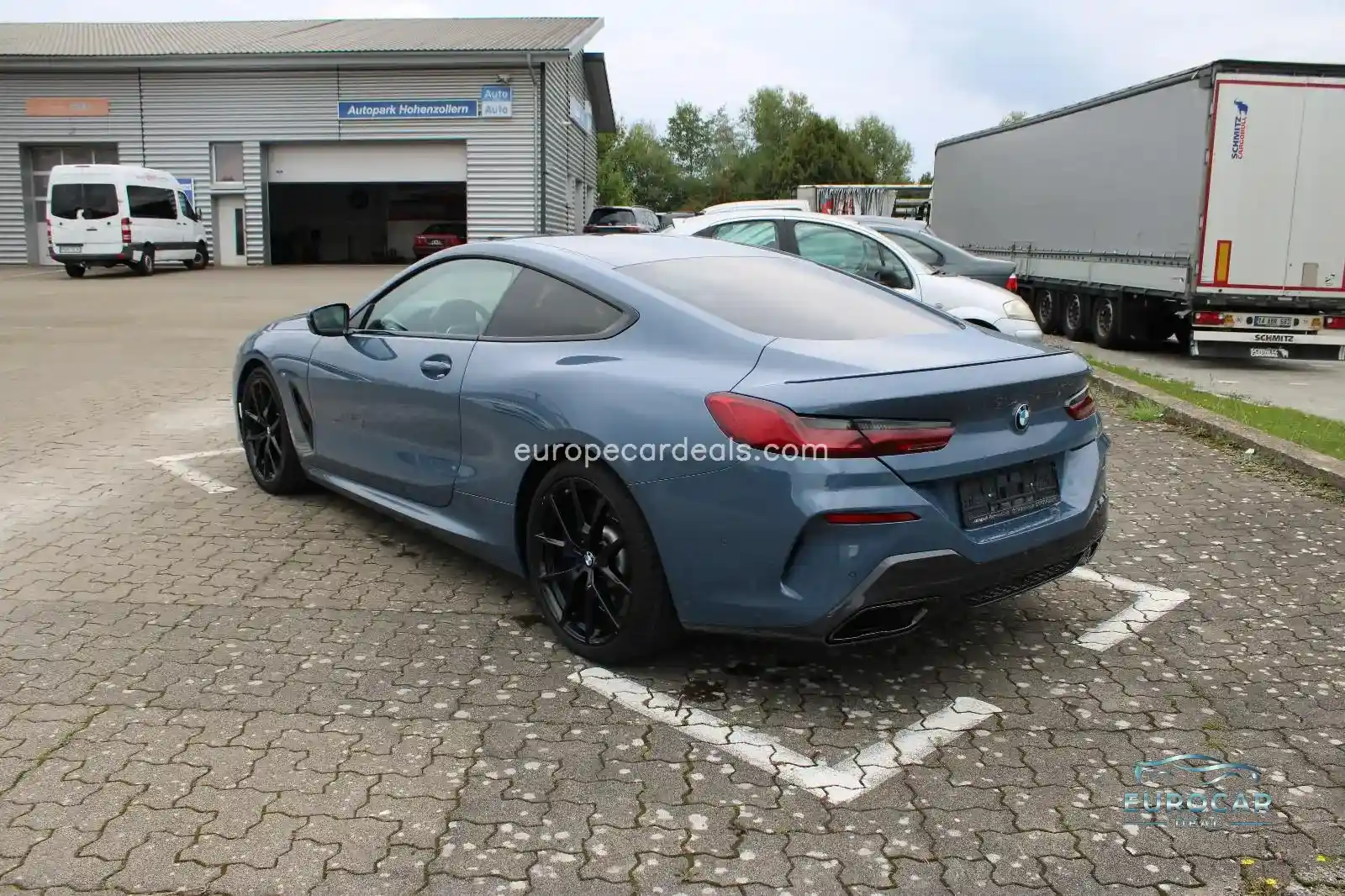 BMW 840