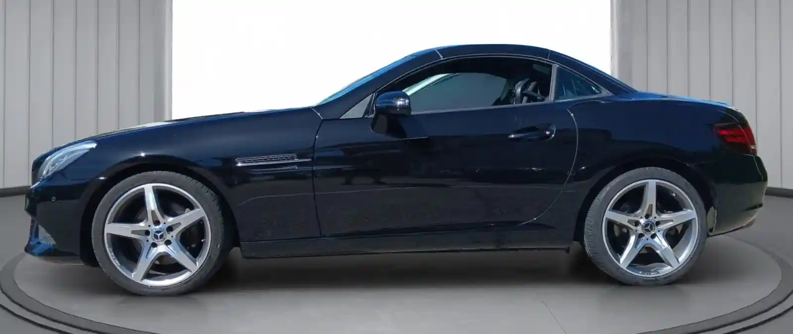 Mercedes-Benz SLC 300