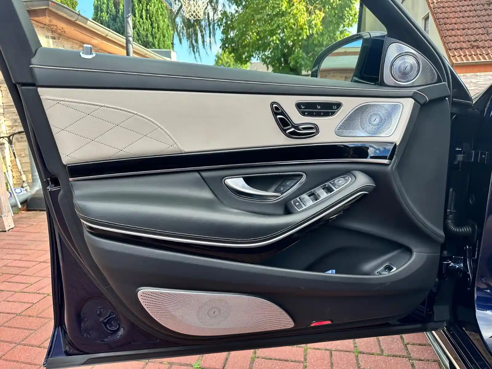 Mercedes-Benz S 560