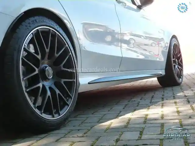 Mercedes-Benz C 63 AMG
