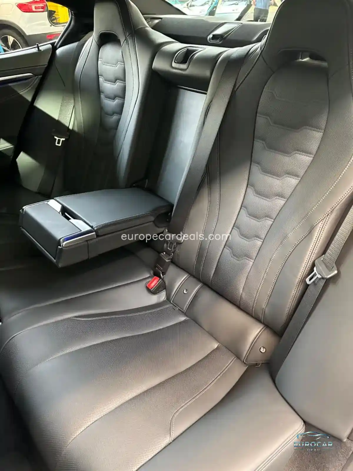 BMW 840