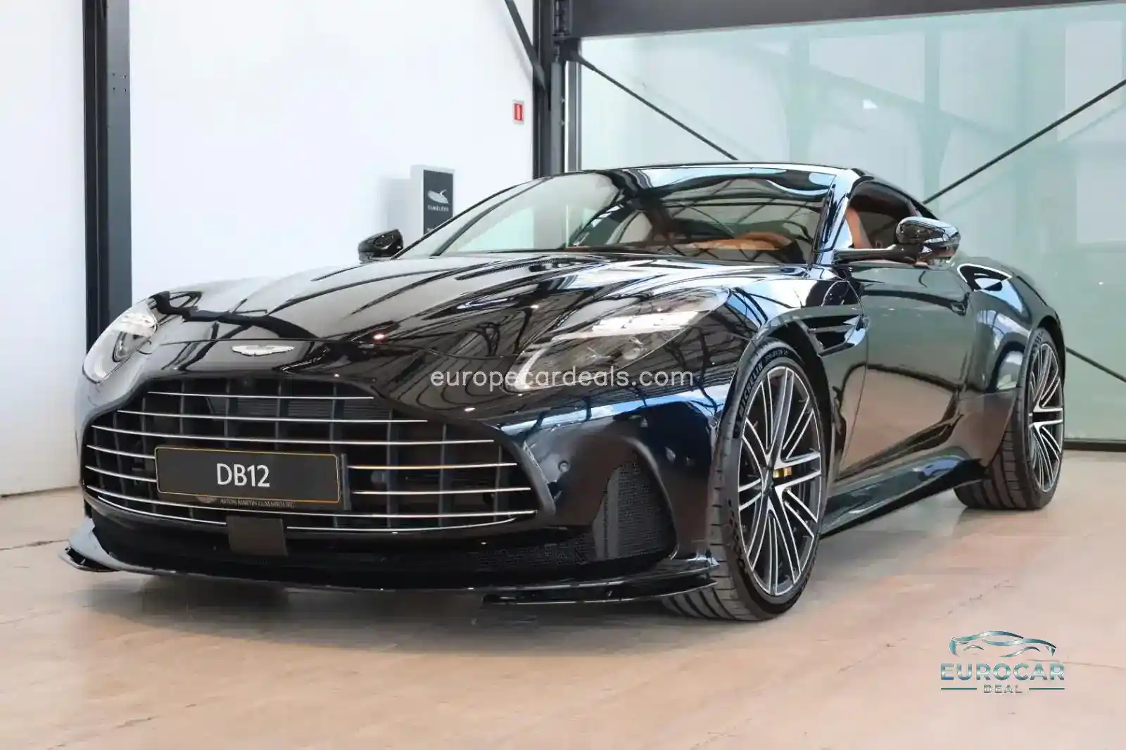 Aston Martin DB12