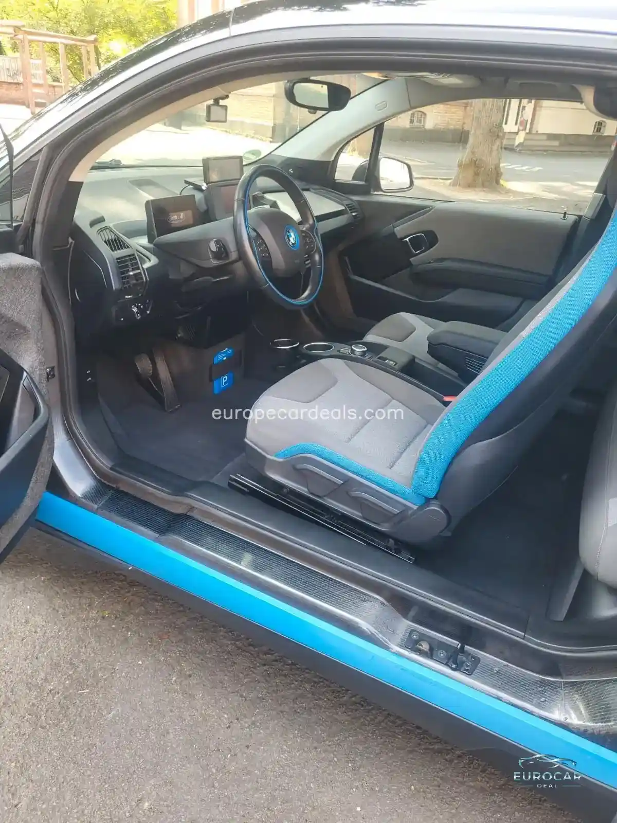 BMW i3