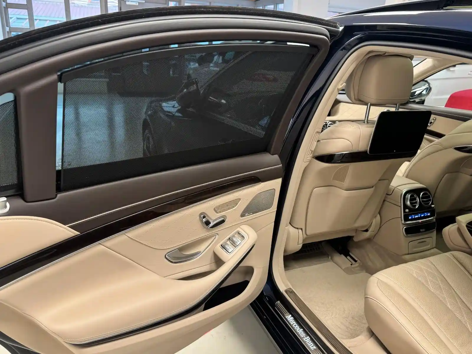 Mercedes-Benz S 560