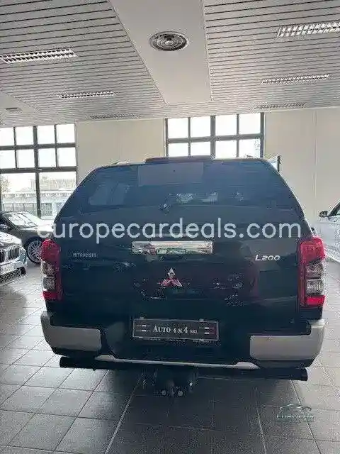 Mitsubishi L200