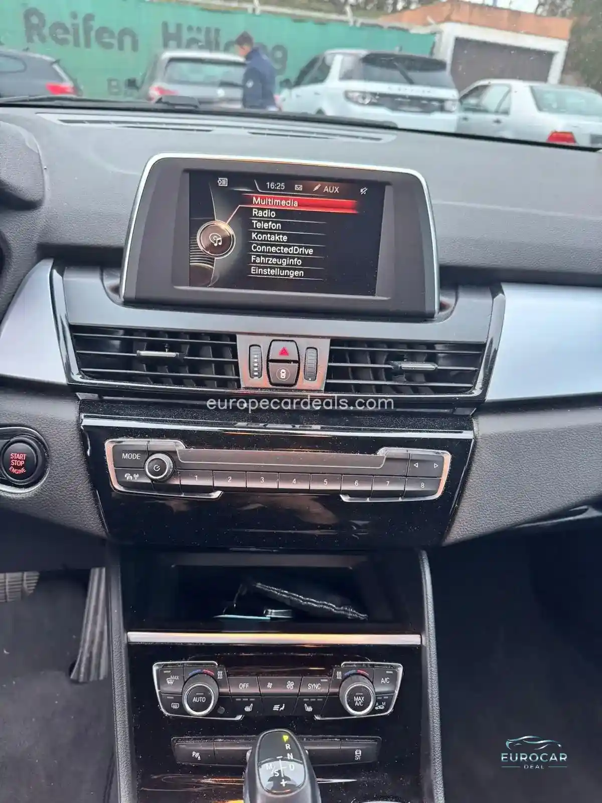 BMW 218