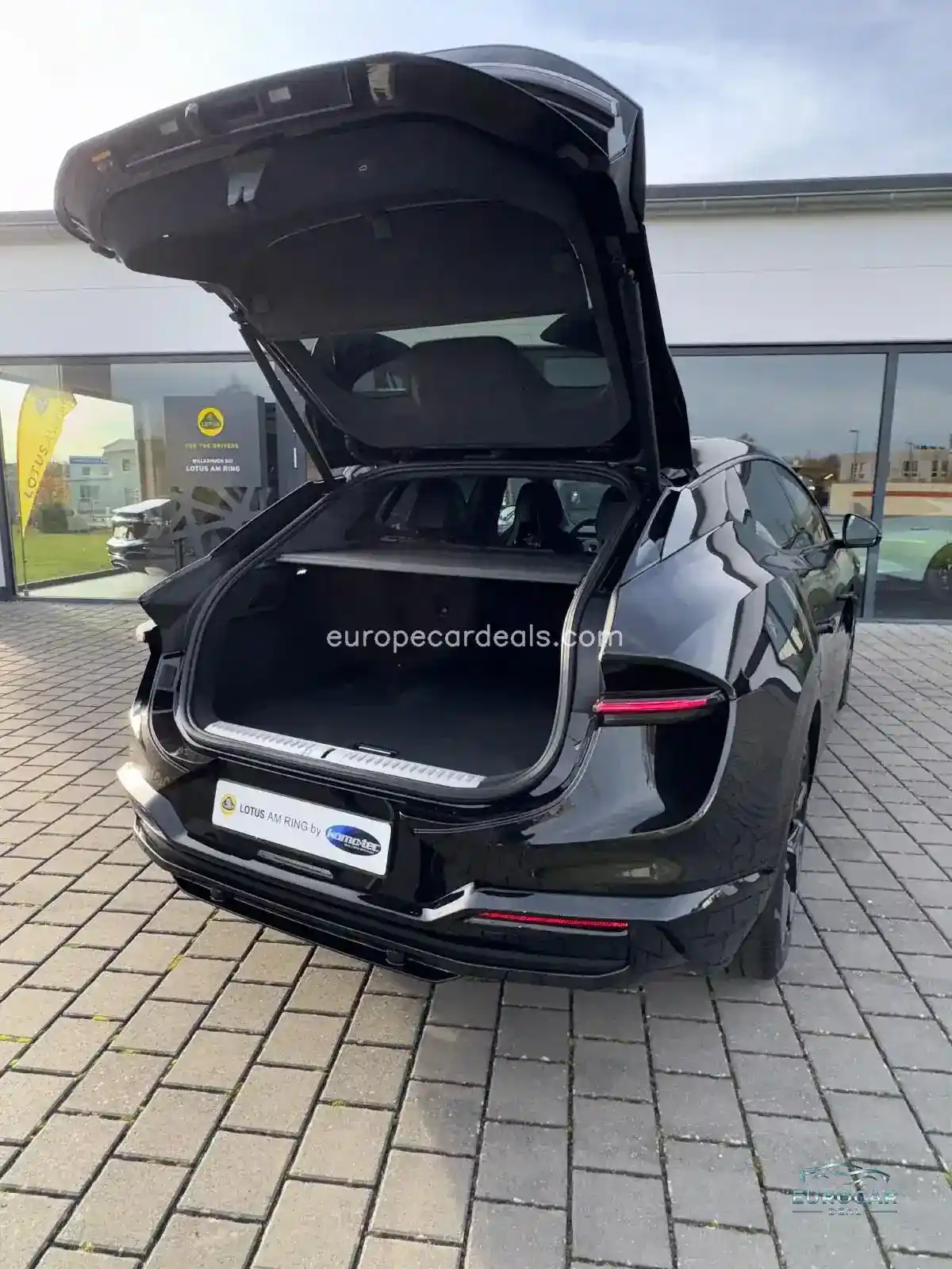 Lotus Eletre