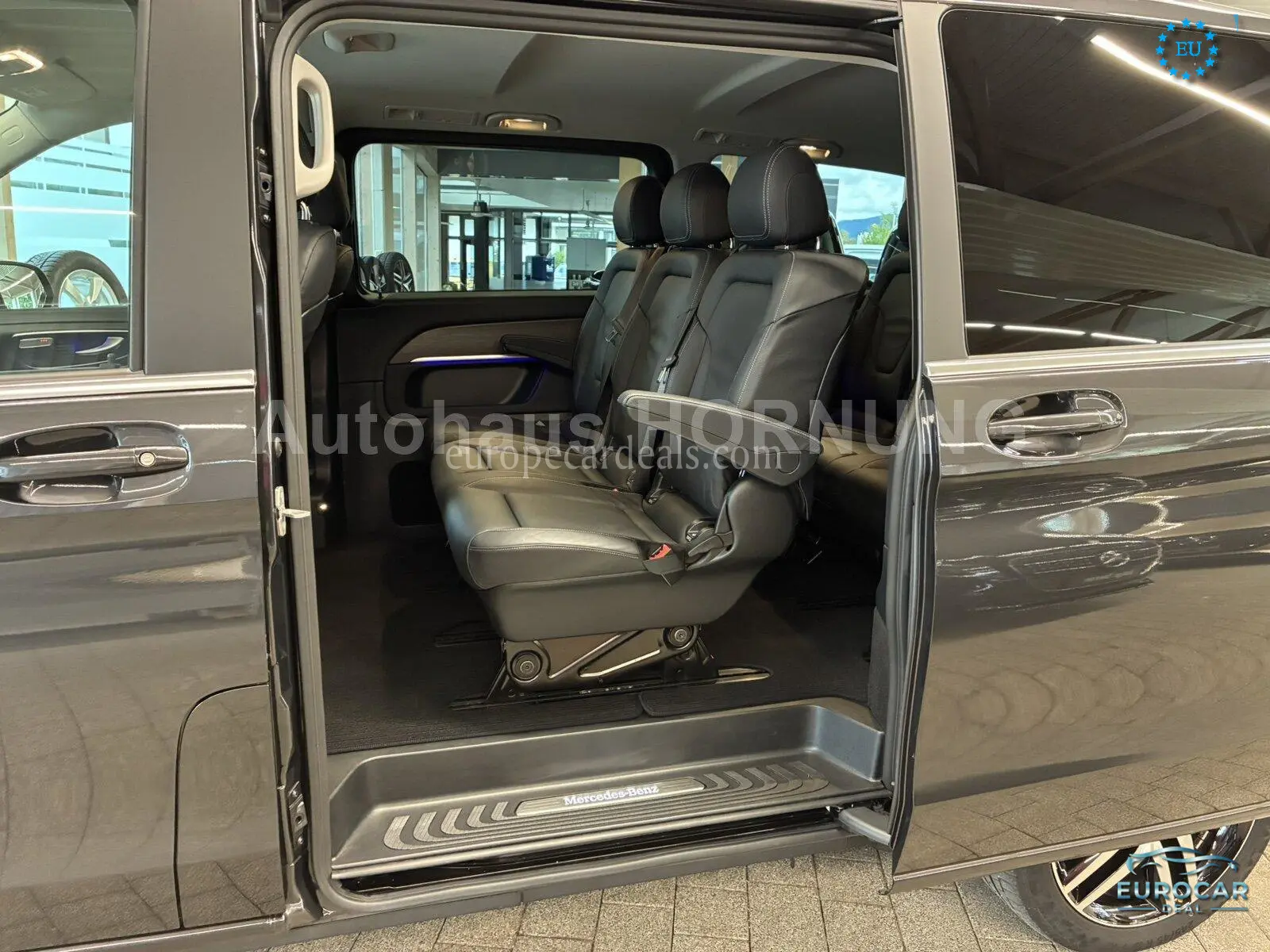 Mercedes-Benz V 220