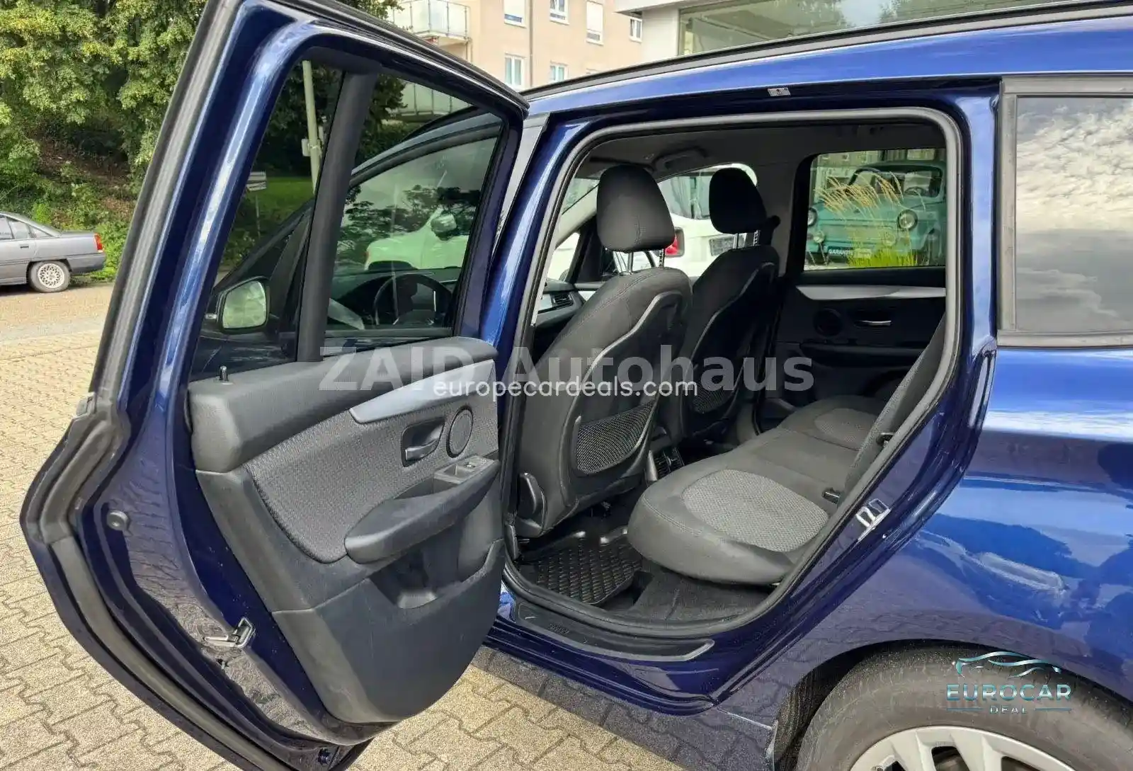 BMW 220