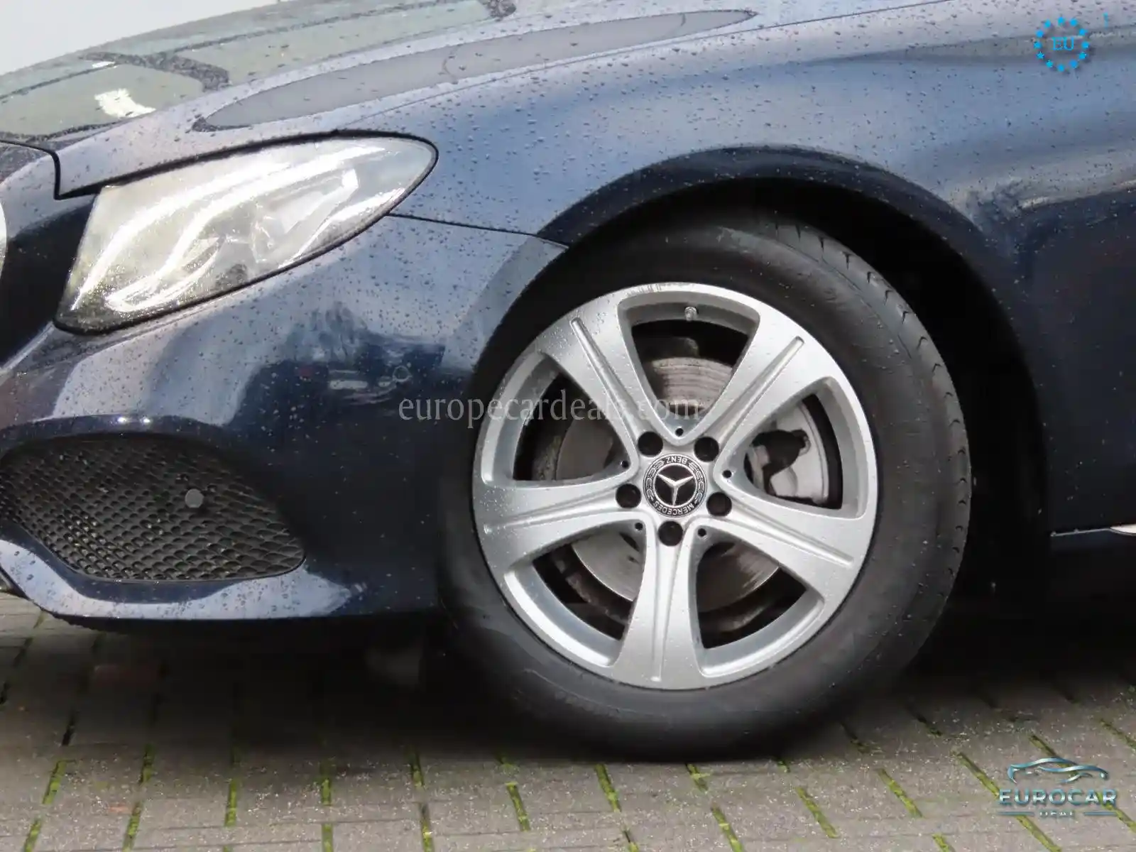 Mercedes-Benz E 200
