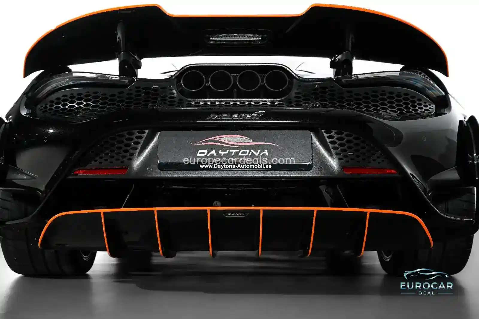 McLaren 765LT