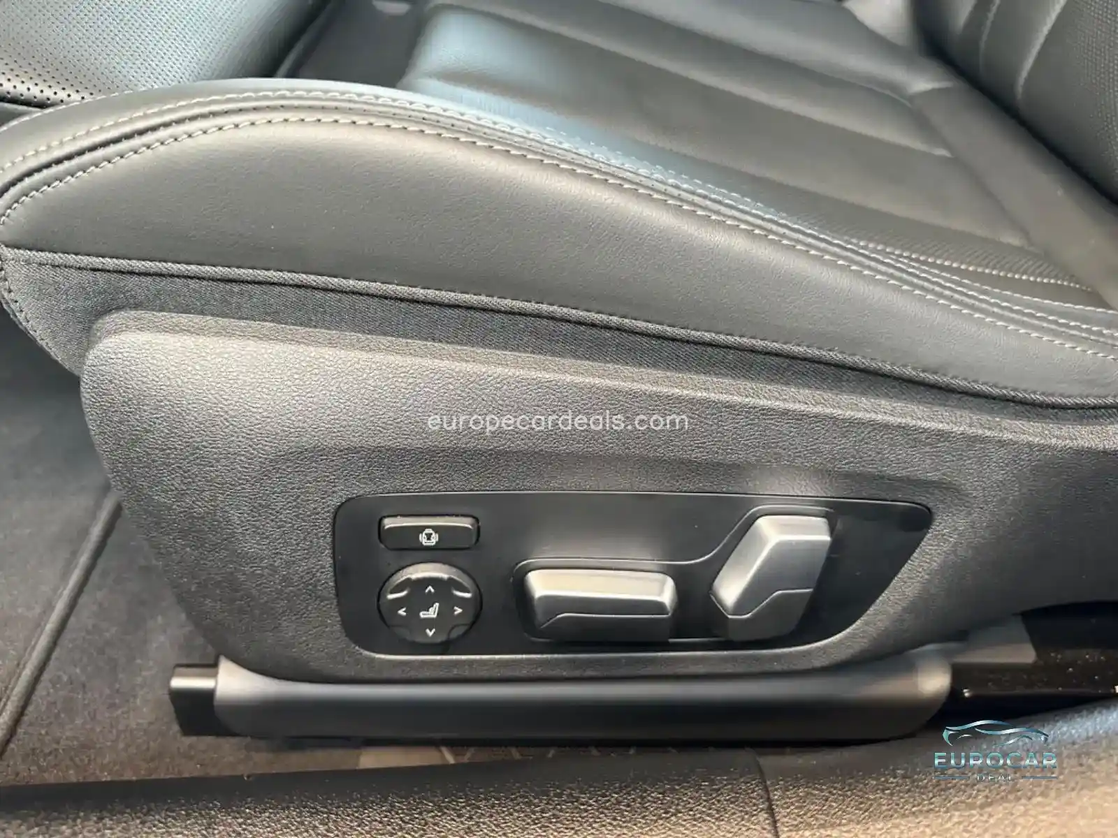 BMW 840