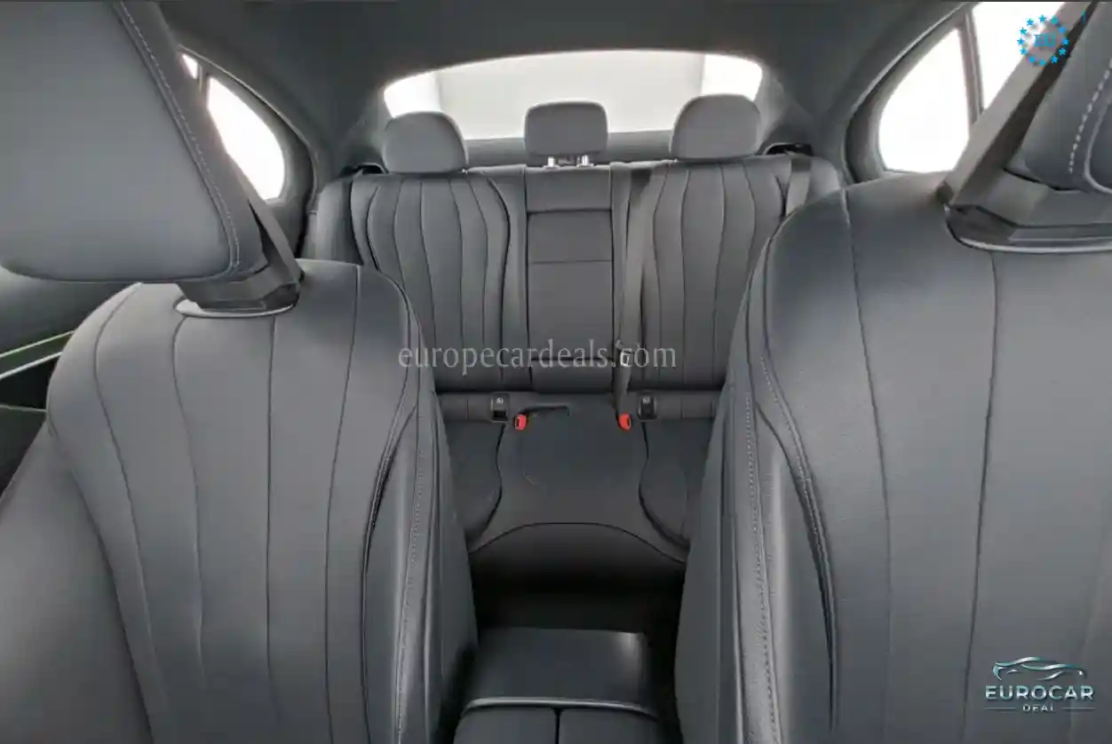 Mercedes-Benz E 200