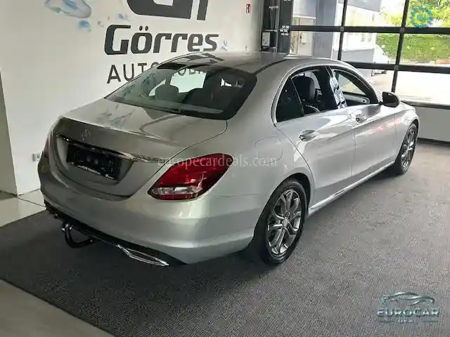 Mercedes-Benz C 180