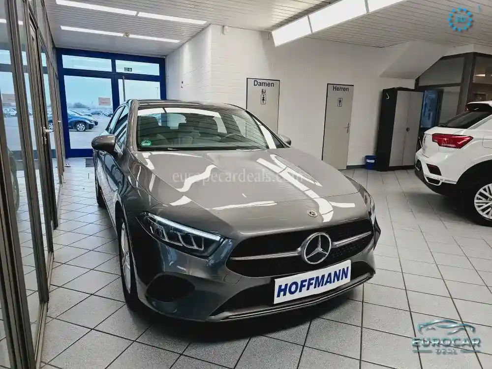 Mercedes-Benz A 220