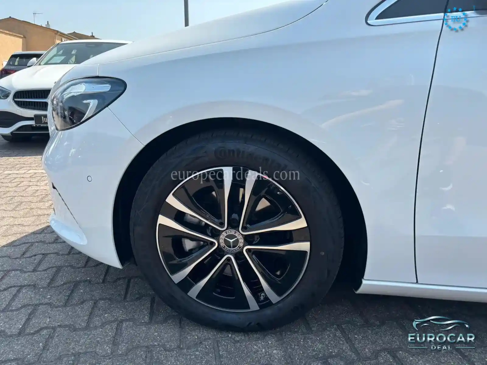 Mercedes-Benz B 180