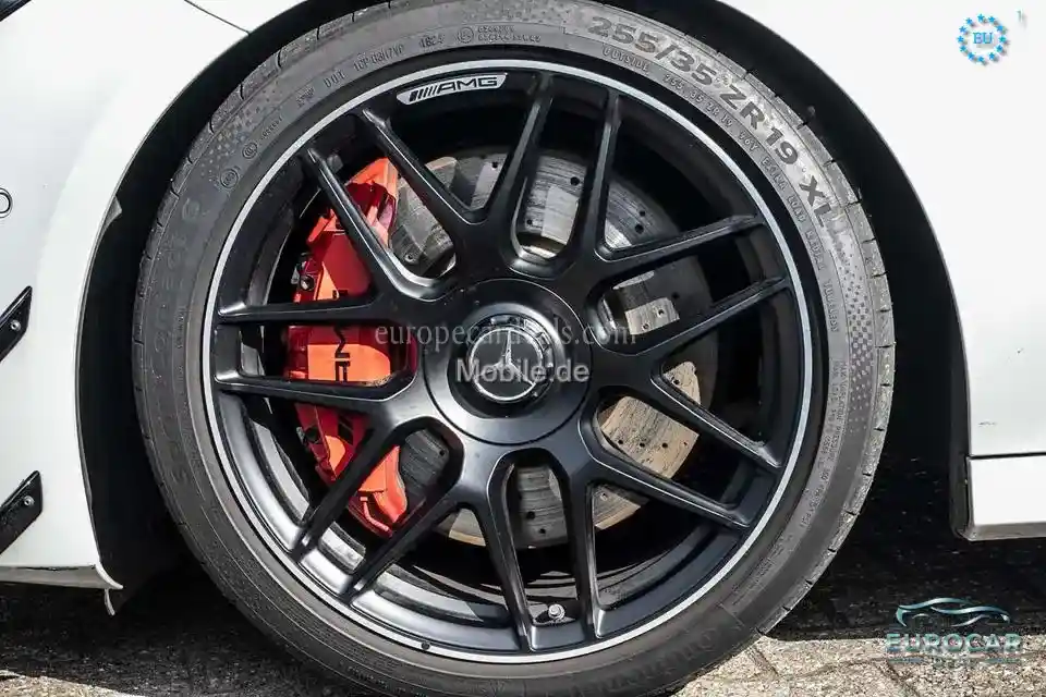 Mercedes-Benz CLA 45 AMG Shooting Brake