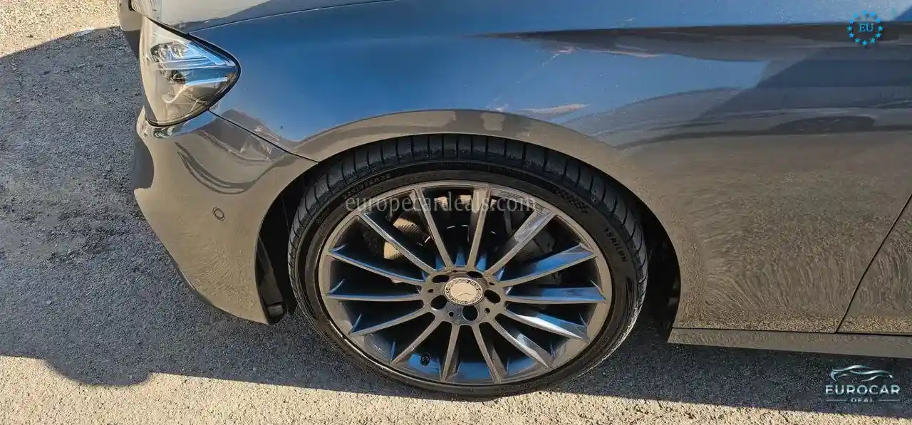 Mercedes-Benz E 200