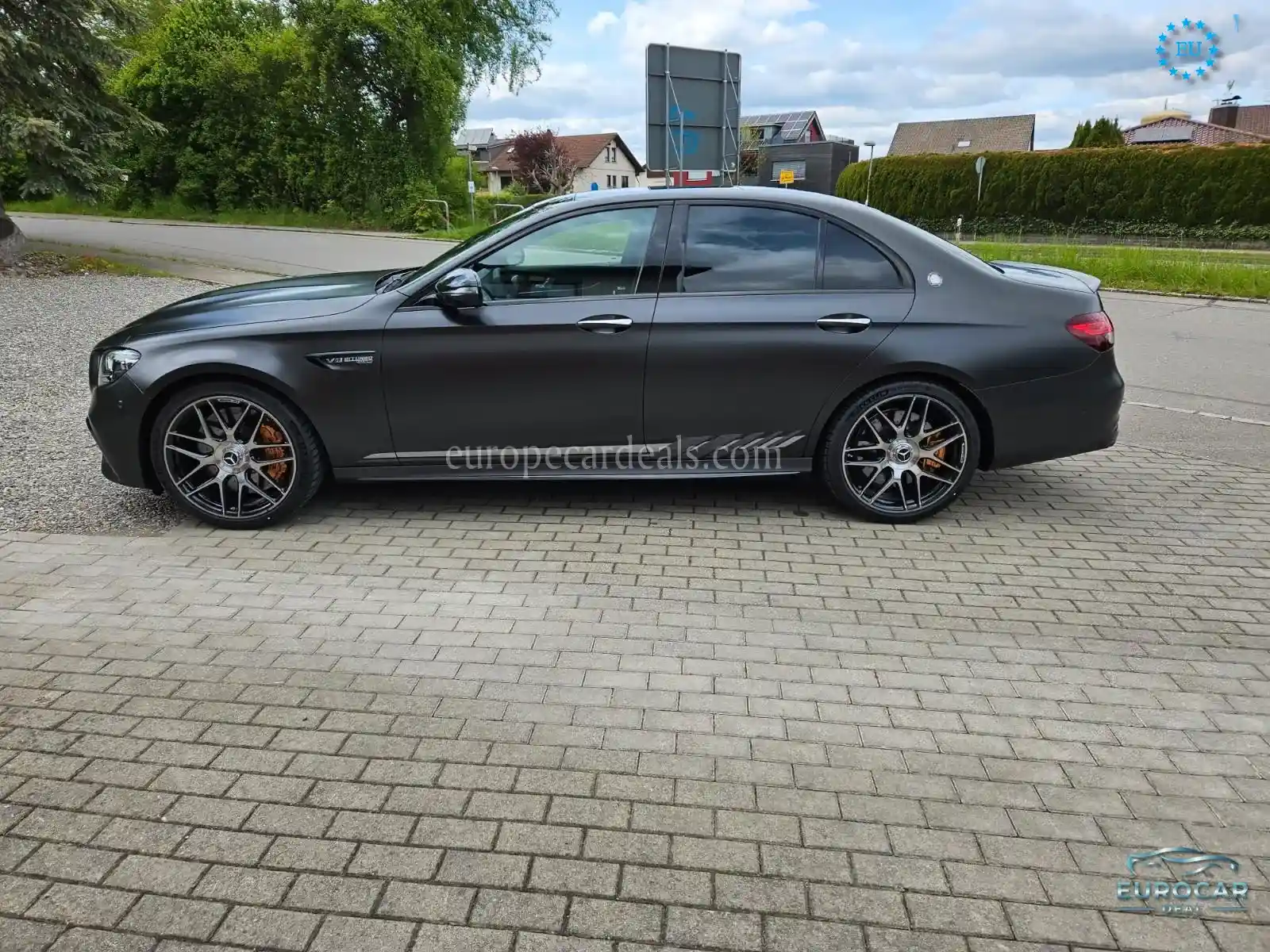 Mercedes-Benz E 63 AMG