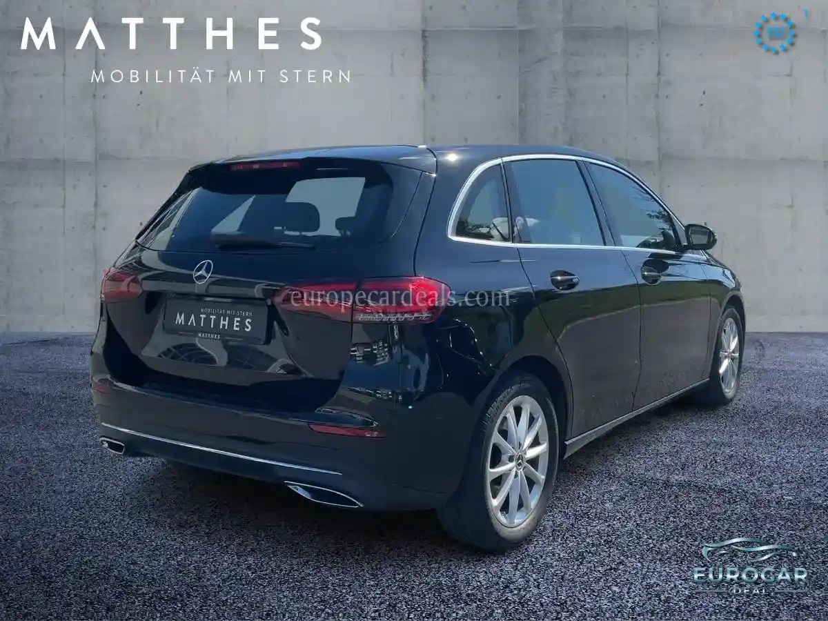 Mercedes-Benz B 200
