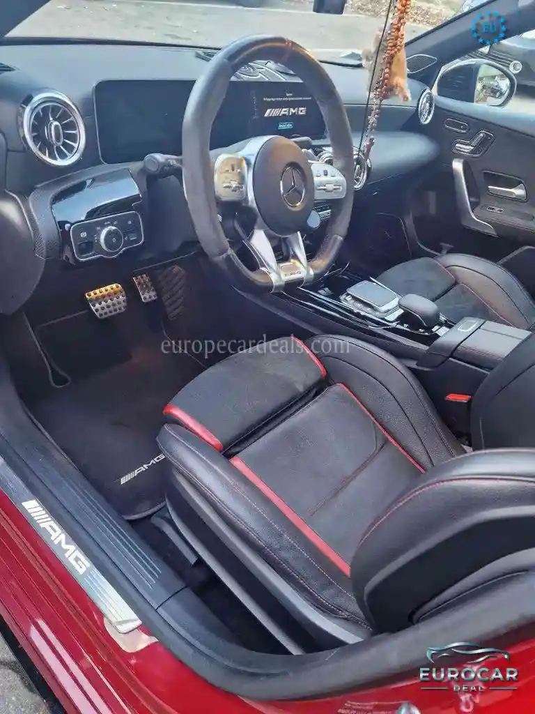 Mercedes-Benz A 35 AMG