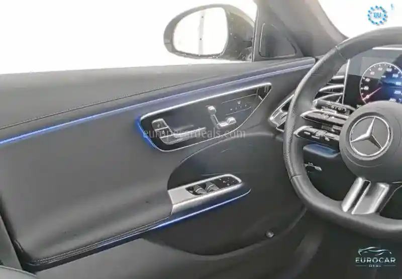 Mercedes-Benz E 300