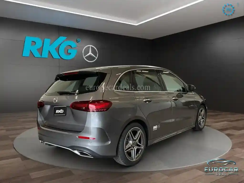 Mercedes-Benz B 180