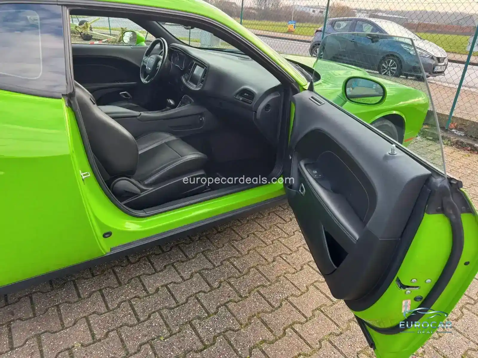 Dodge Challenger
