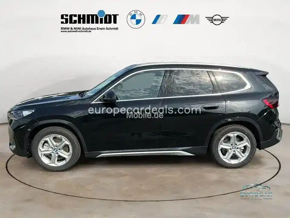 BMW iX1