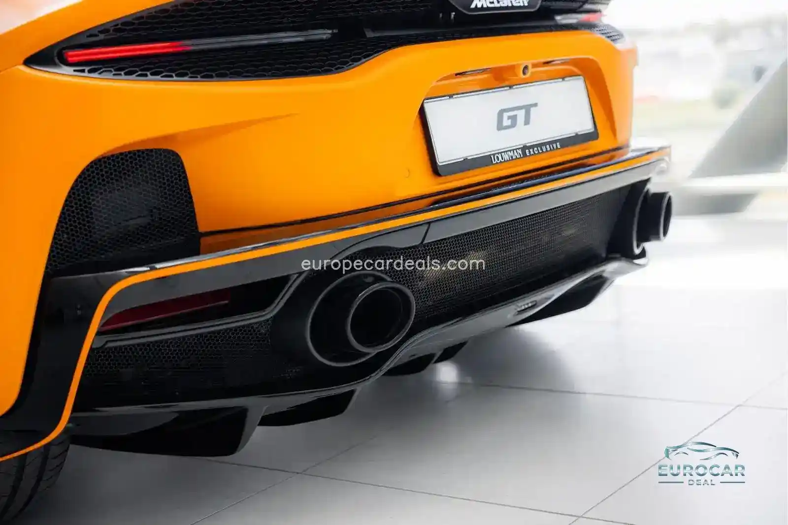McLaren GT