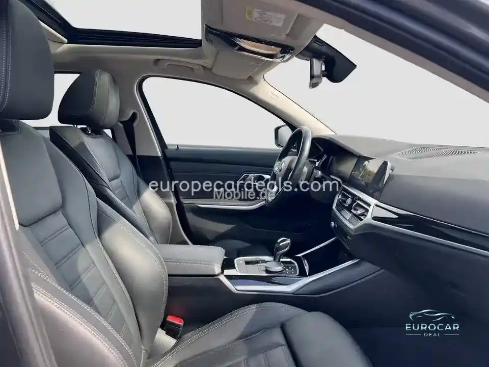 BMW 330