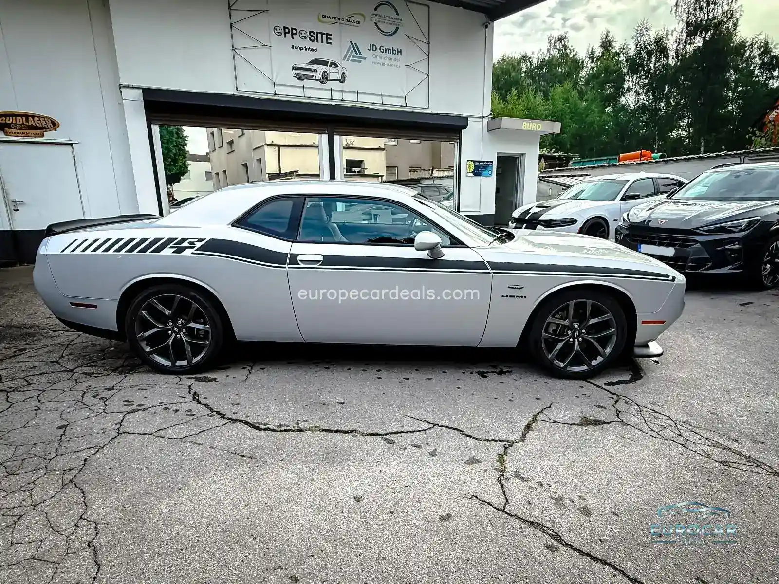 Dodge Challenger