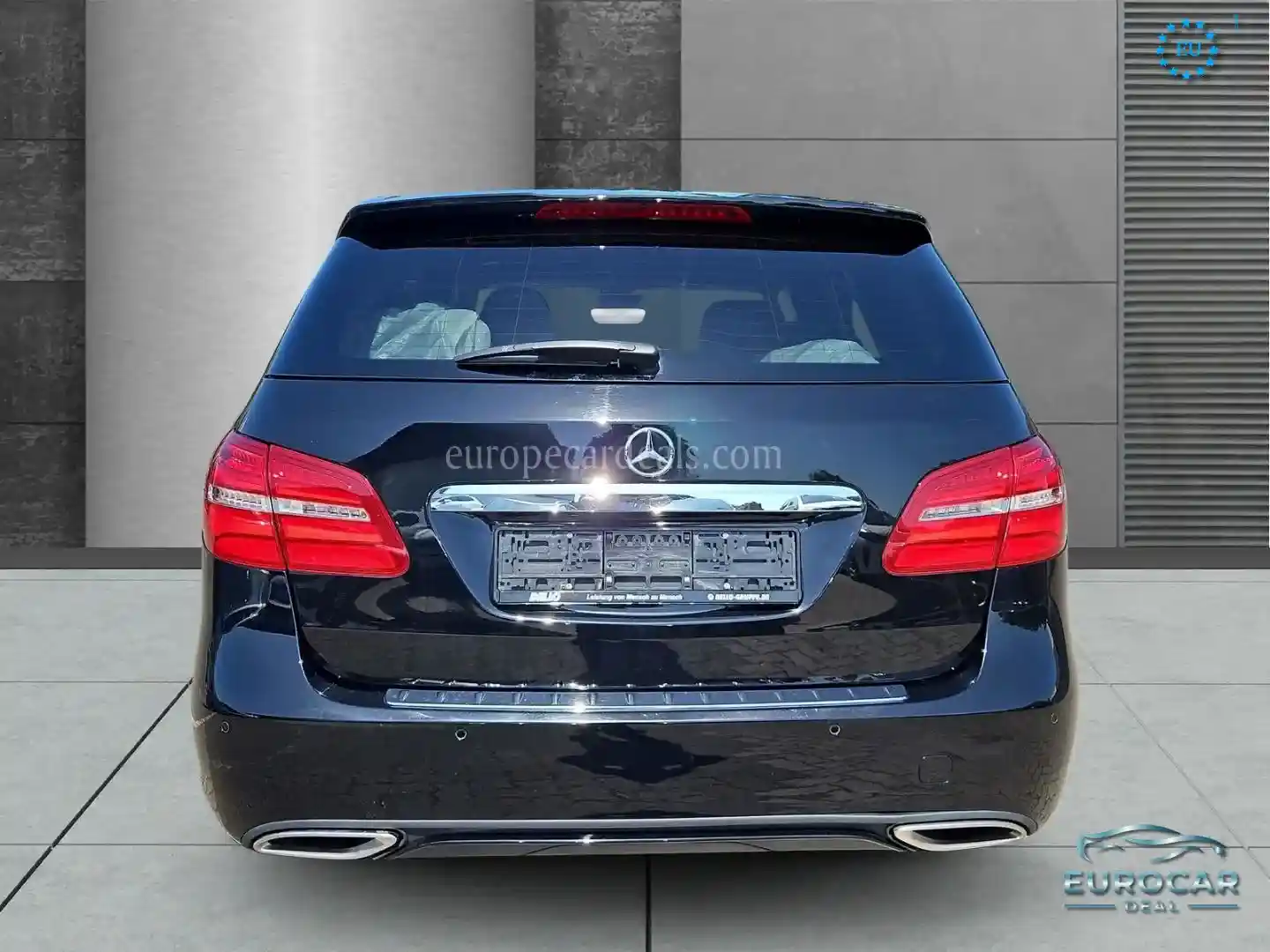 Mercedes-Benz B 180