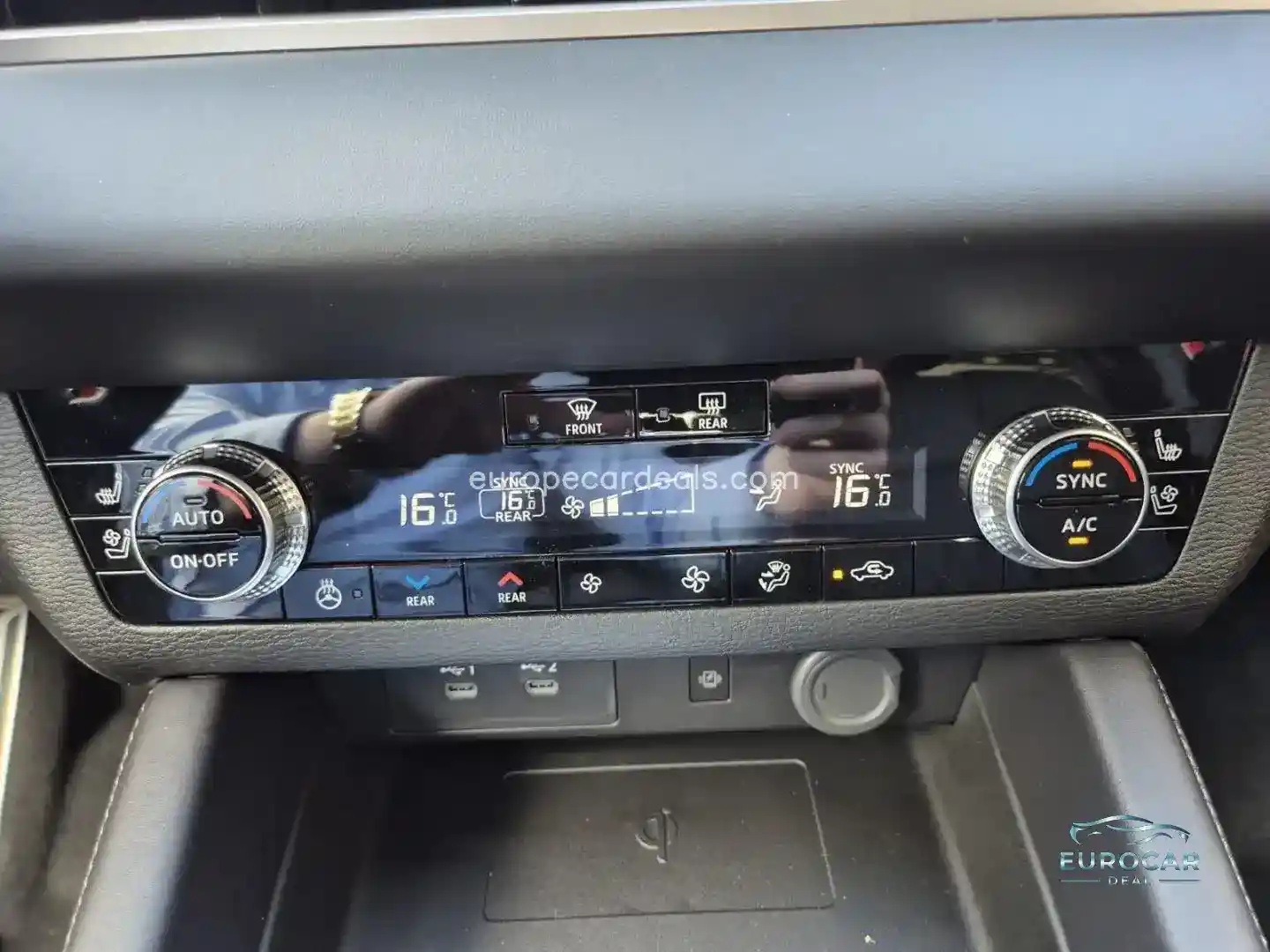 Mitsubishi Plug-in Hybrid Outlander