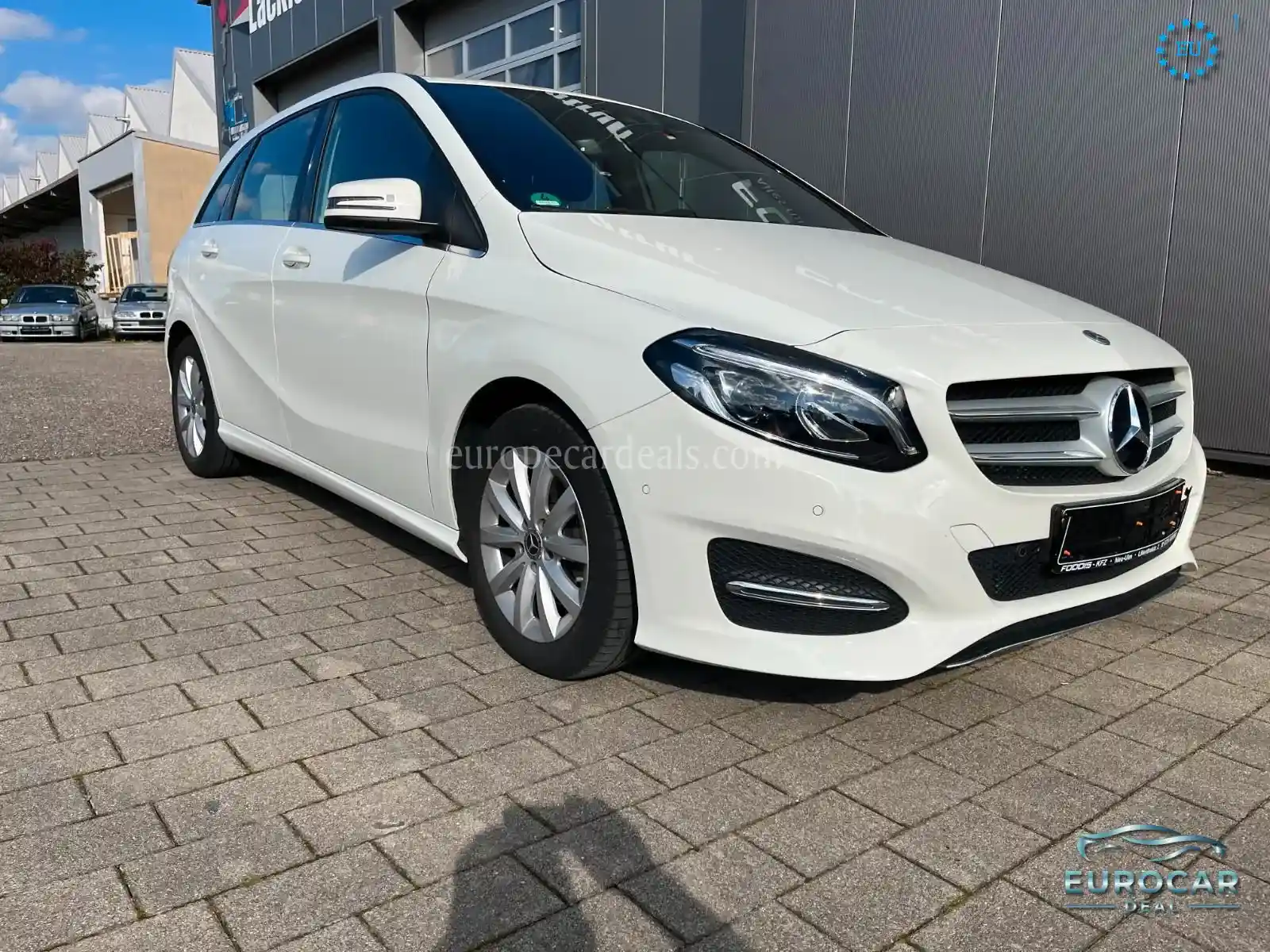 Mercedes-Benz B 180