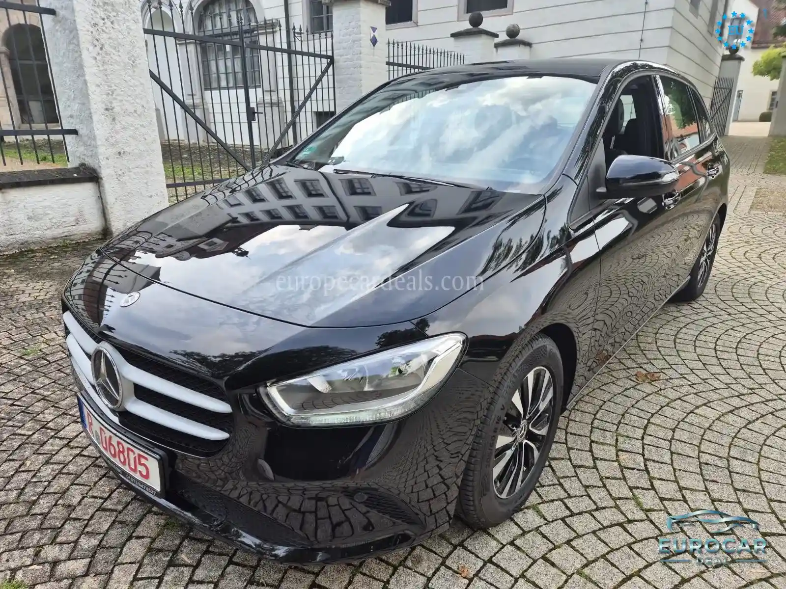 Mercedes-Benz B 180