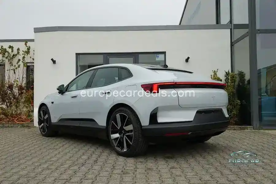 Polestar 4