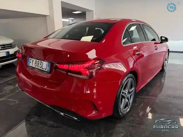 Mercedes-Benz A 200
