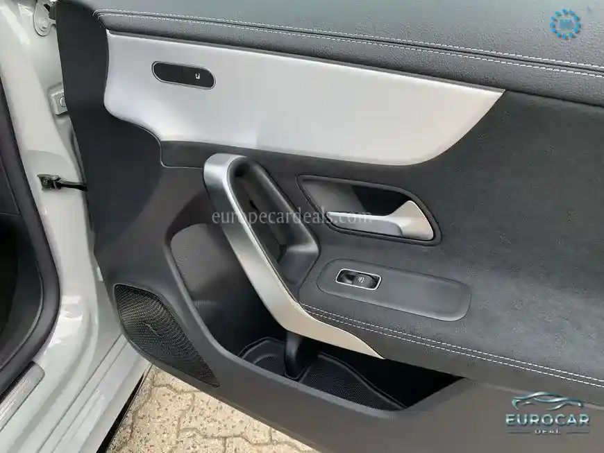Mercedes-Benz CLA 220