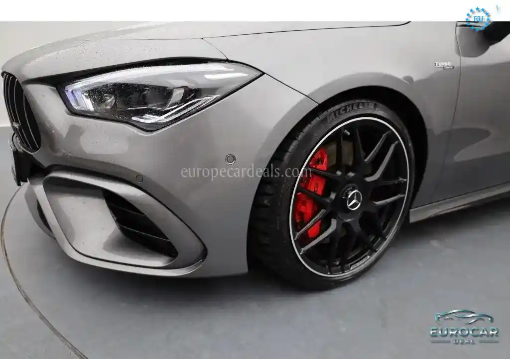 Mercedes-Benz CLA 45 AMG Shooting Brake