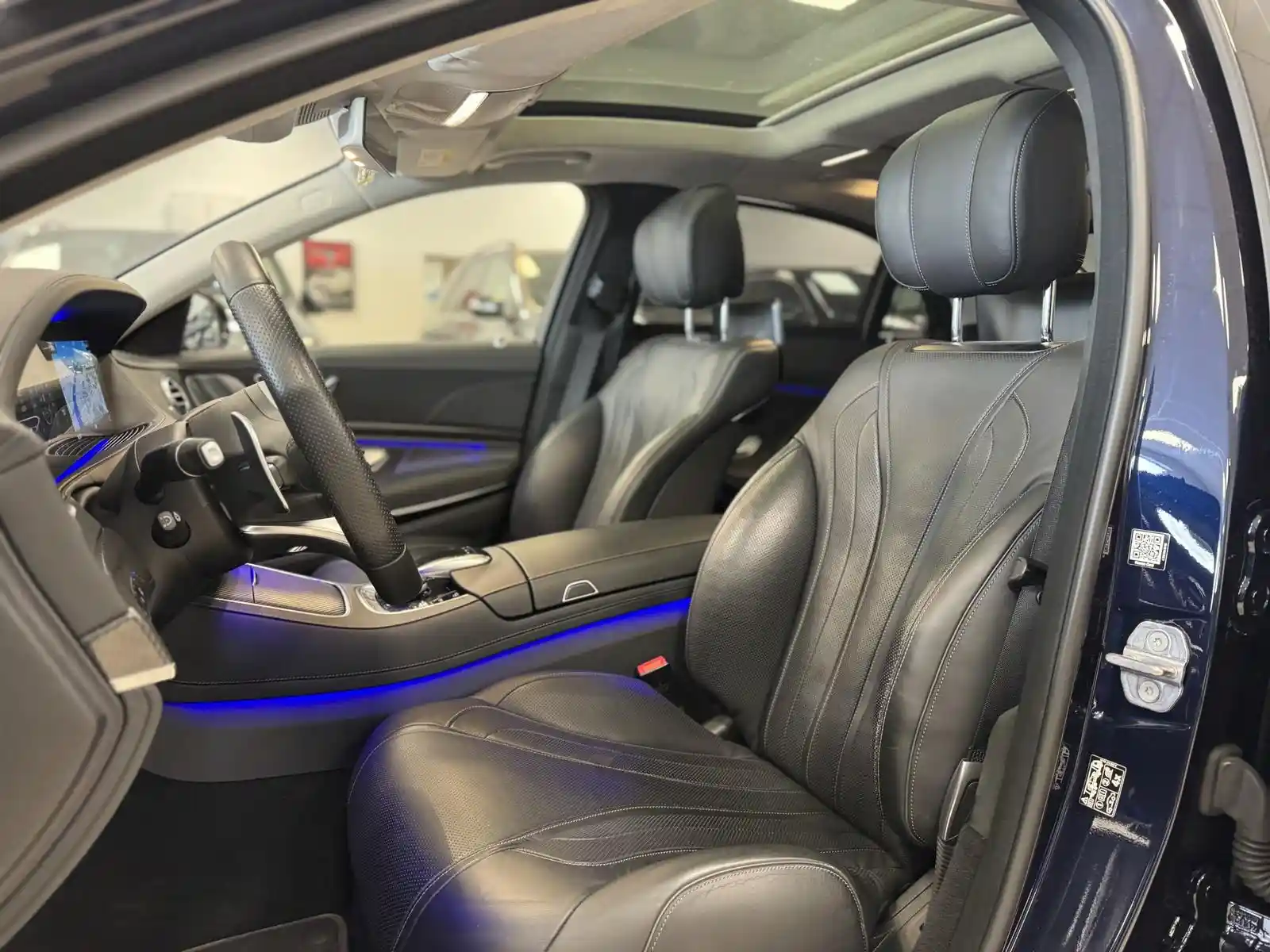 Mercedes-Benz S 560