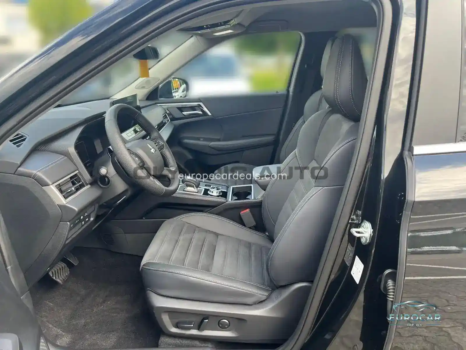 Mitsubishi Plug-in Hybrid Outlander