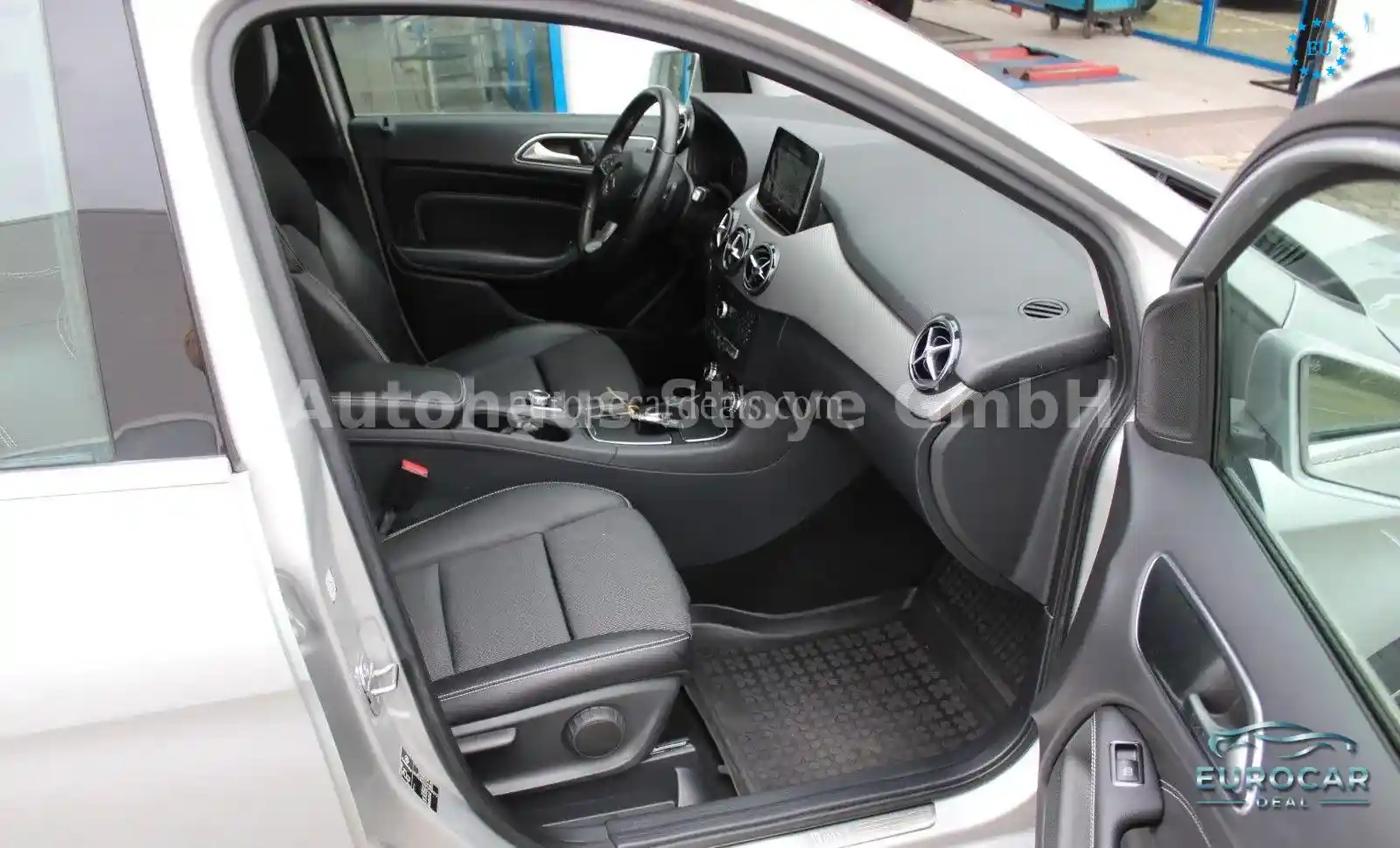 Mercedes-Benz B 200