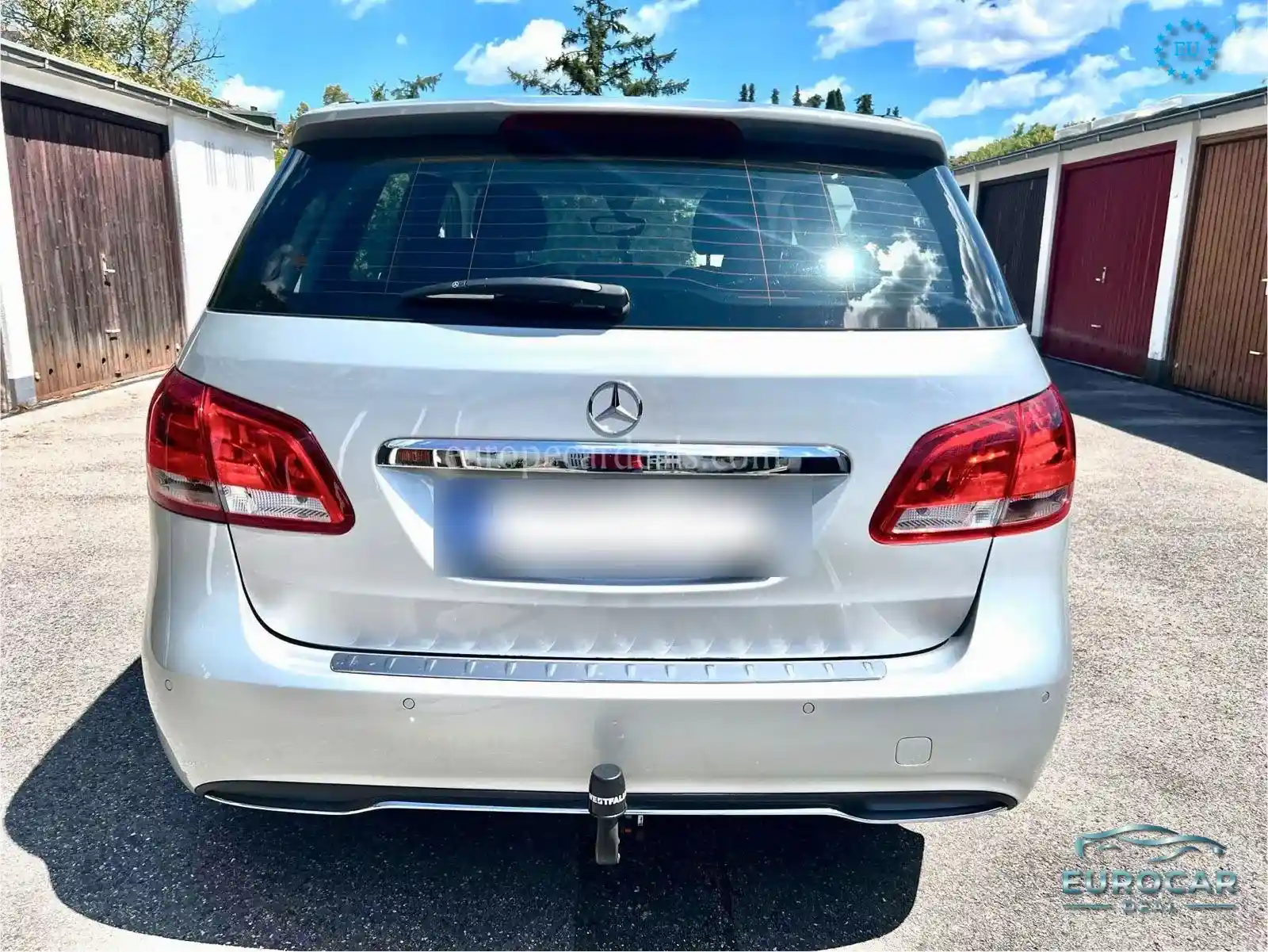 Mercedes-Benz B 180