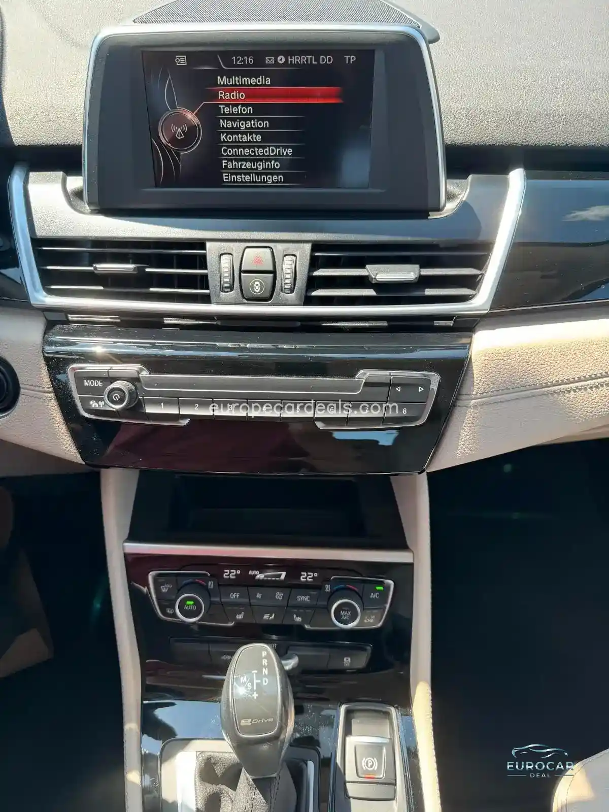 BMW 225